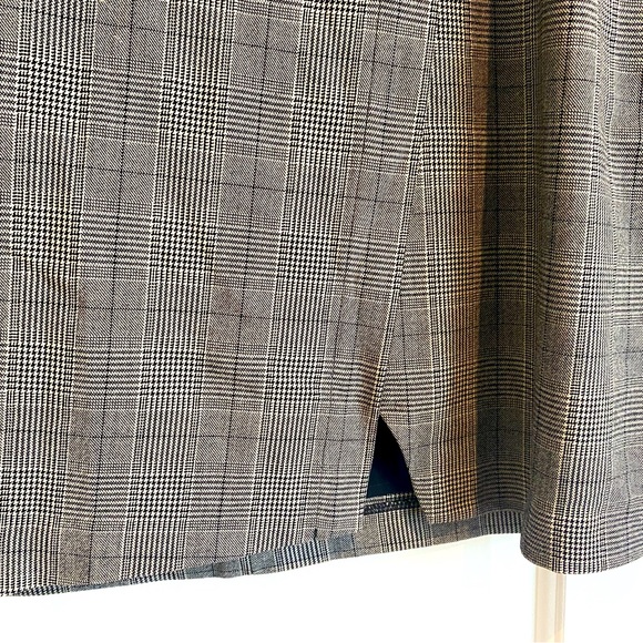 Grey and brown plaid wrap pencil skirt. Size 12. - Picture 4 of 5